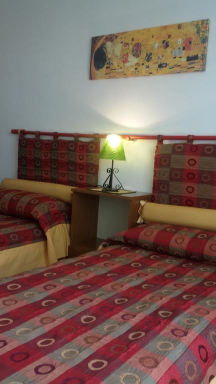 לינה וארוחת בוקר אלגהרו Casa Tarragona חדר תמונה